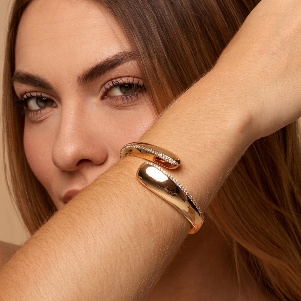 BRACELETE LISO CRAVEJADO CRISTAL